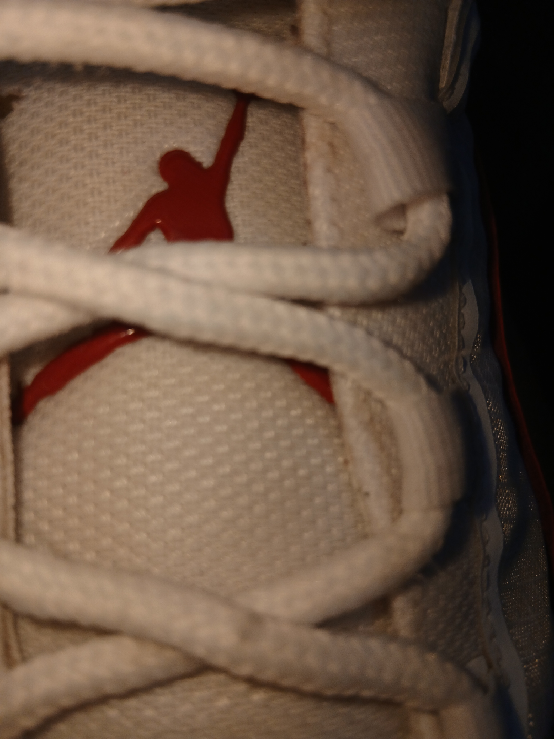 Air Jordan 11 Retro Low White/Varsity Red - photo 2