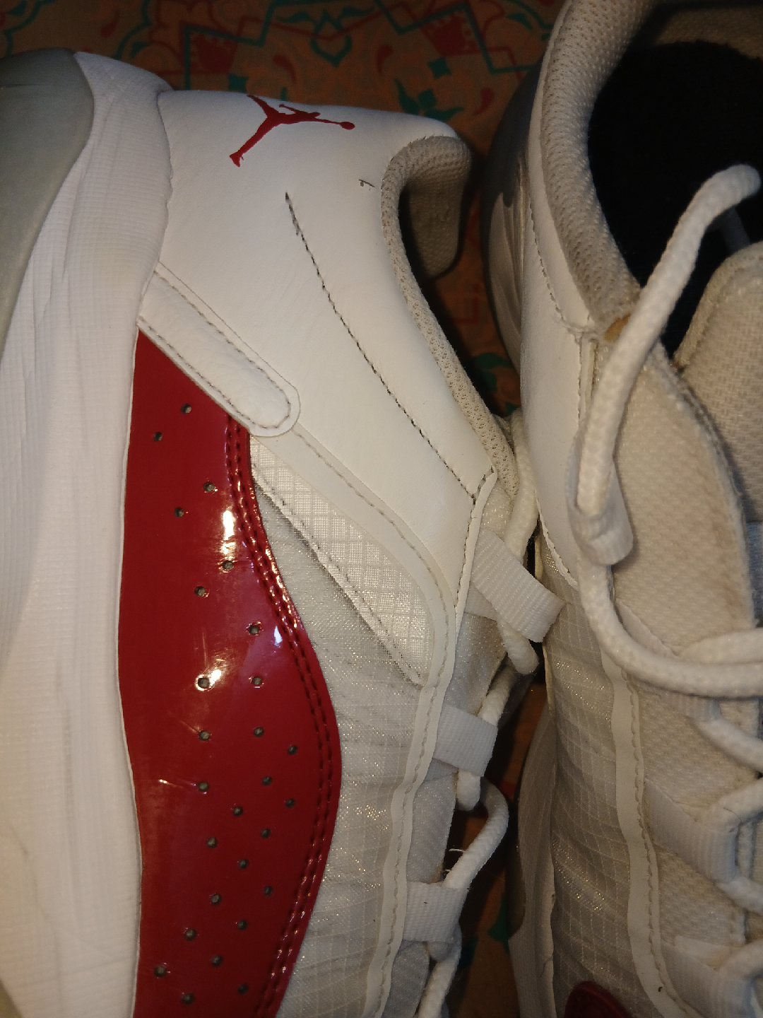 Air Jordan 11 Retro Low White/Varsity Red - photo 3