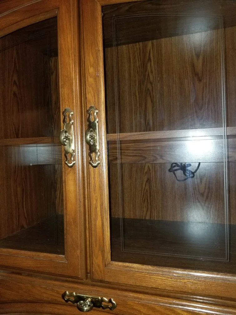 Wooden Hutch Cabinet image indicator(2)
