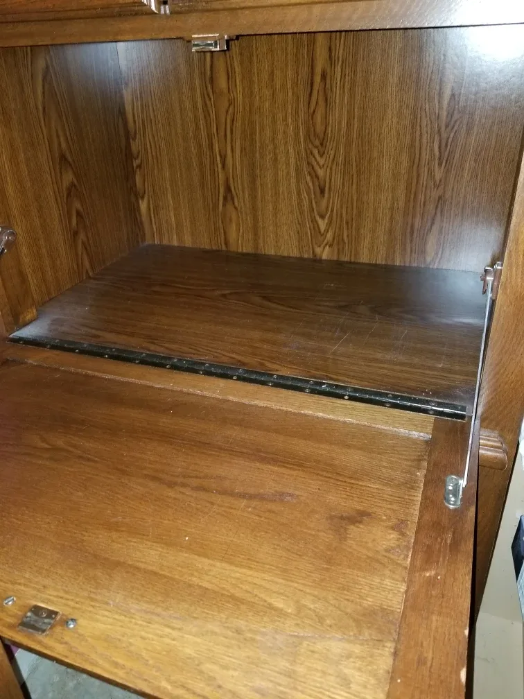 Wooden Hutch Cabinet image indicator(3)