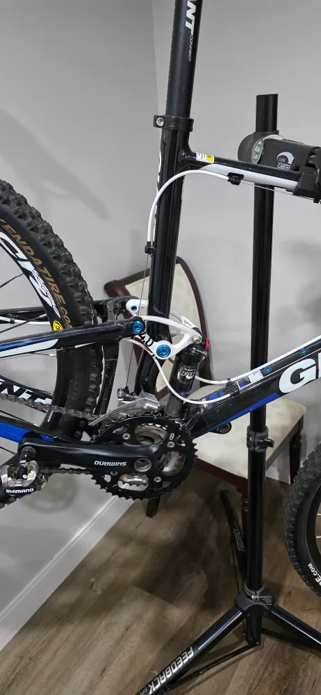 Giant Anthem X4 Mountain Bike image indicator(3)