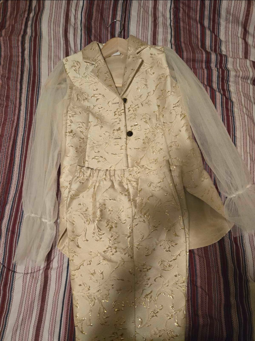 RIVA Gold Floral Blazer & Pants Set