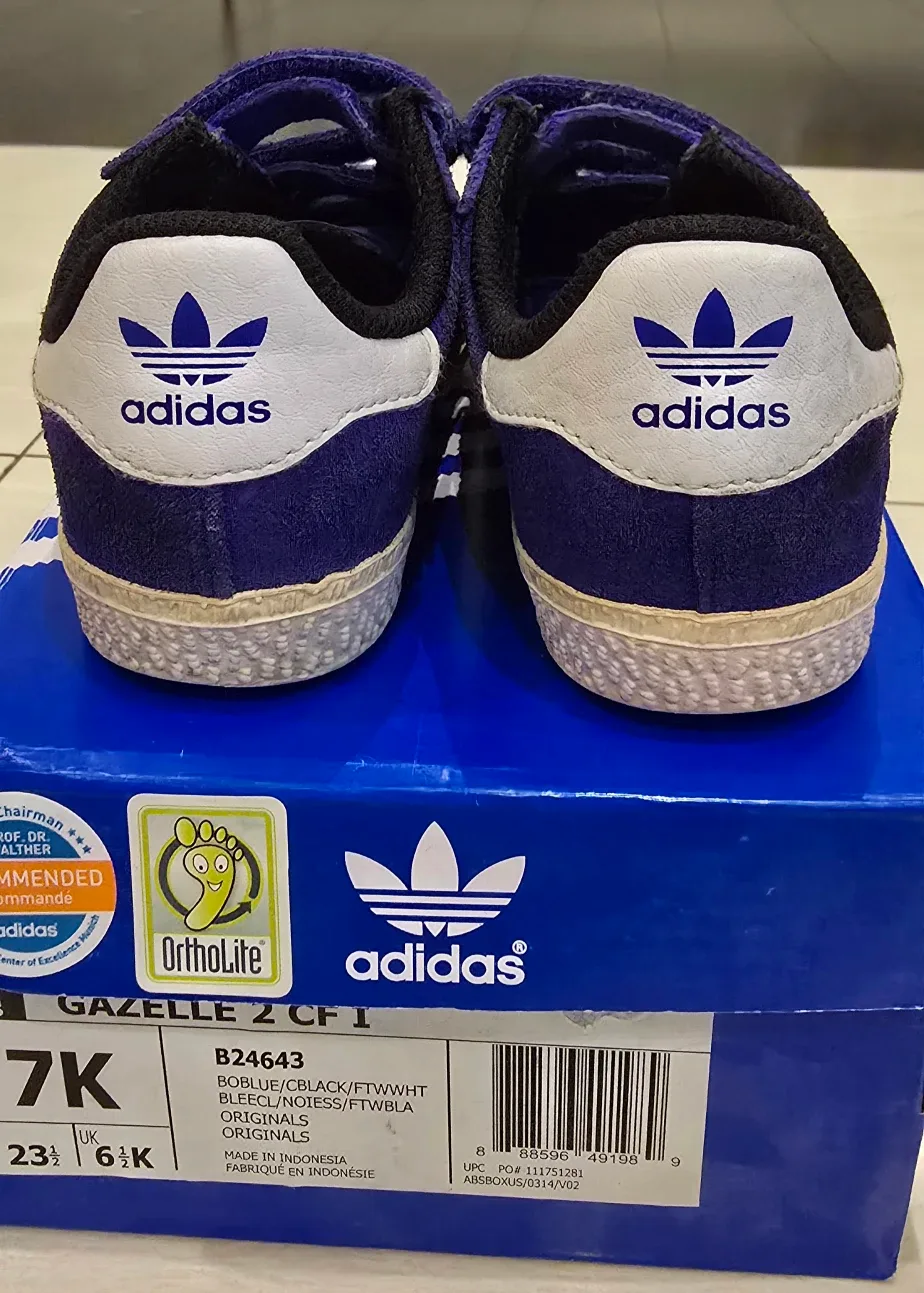 Cute Adidas Blue Suede Gazelle Shoes! - Size 7 Kids image indicator(5)