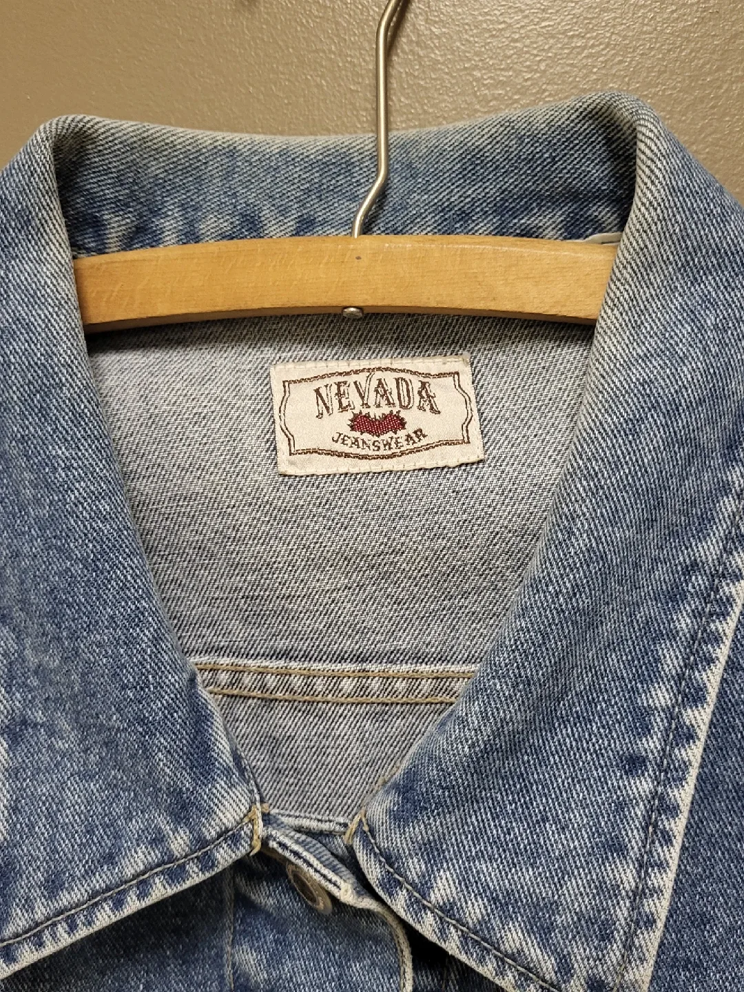 ​🛍️ Vintage Nevada Jeanswear Cropped Denim Jacket image indicator(2)