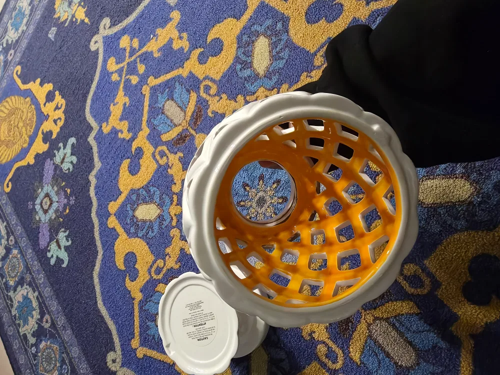 White Pineapple Candle Holder image indicator(3)