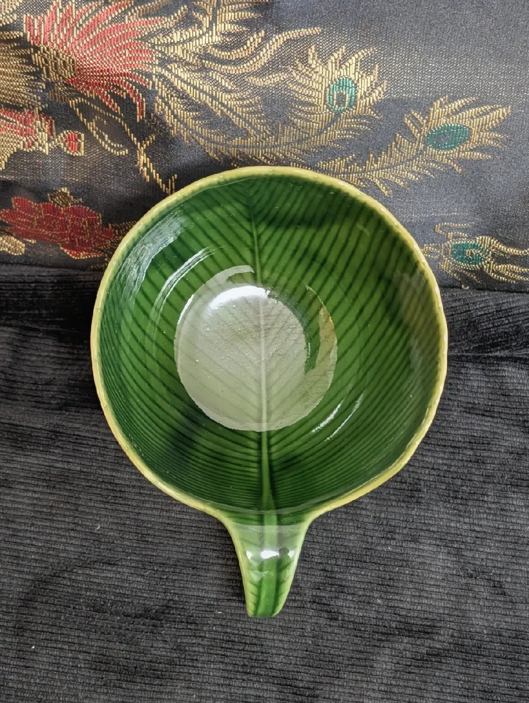 Unique Curio Bundle: Green Elephant Figurine & Leaf Pattern Cup image indicator(3)