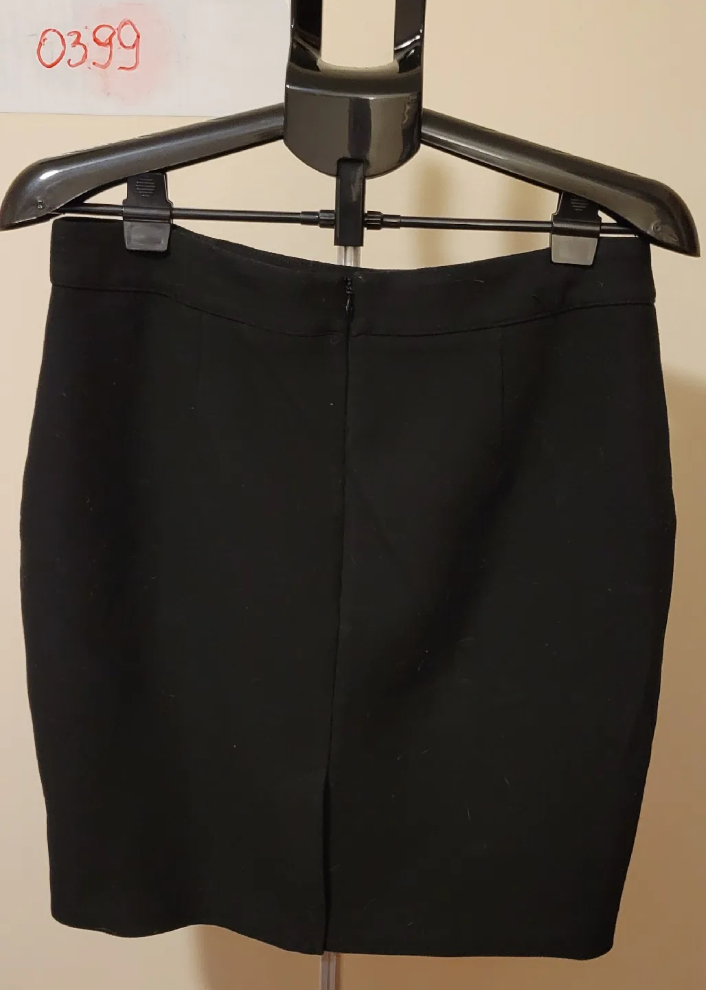H&M Black Skirt - Size 12 (0399) image indicator(2)
