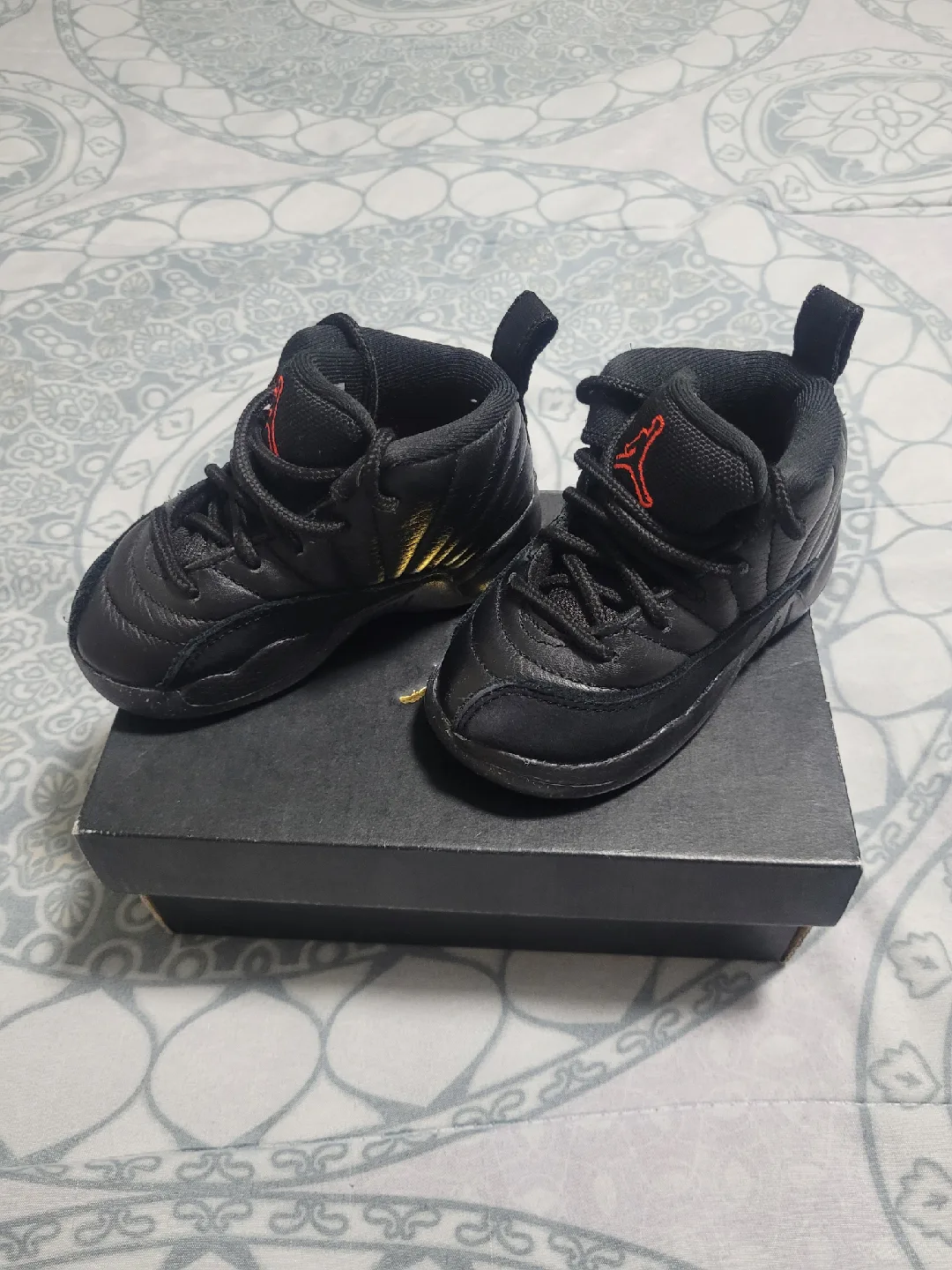 Jordan 12 Retro Black Toddler Shoes - Size 6 image indicator(3)