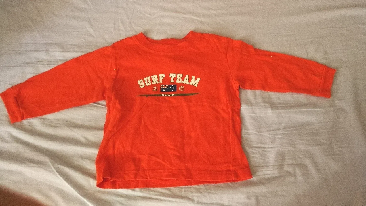 18-24mon boy clothes bundled - Calvin Klein, Gap image indicator(2)