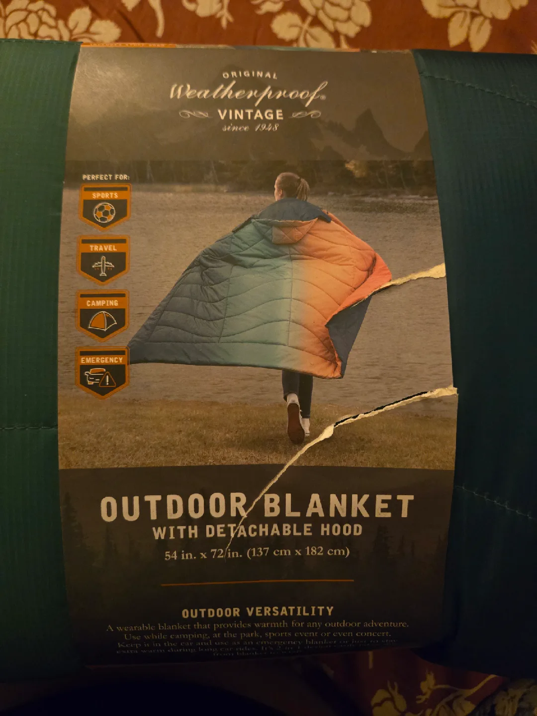 🥕Declutter Day 2 : Outdoor Blanket with Hood thumbnail