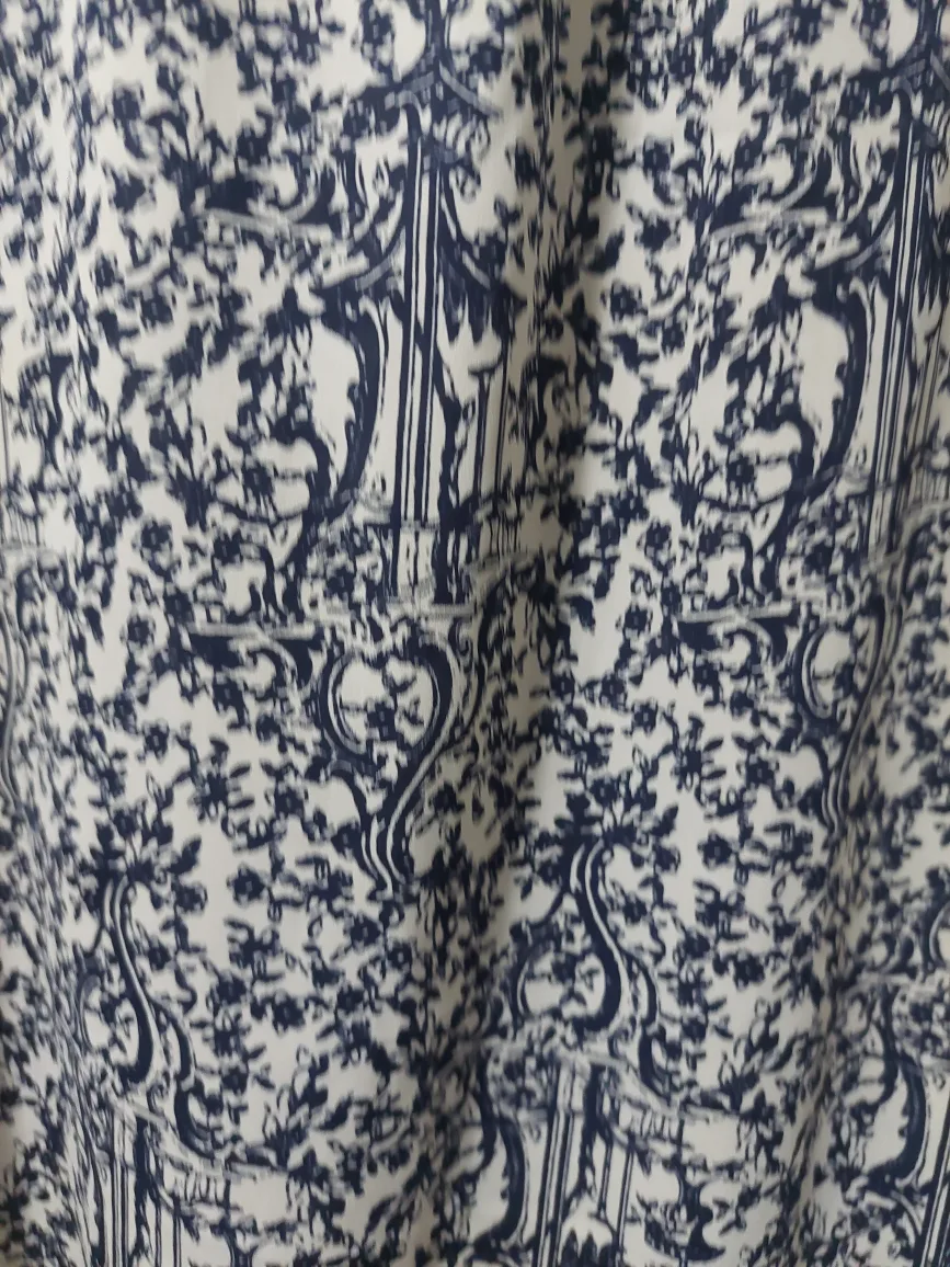 Banana Republic XS Sleeveless Blouse - Polyester image indicator(7)