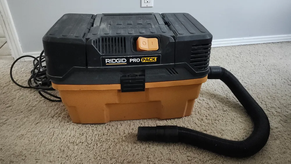 RIDGID Pro Pack Wet/Dry Vac 4.5Gal 5.0 HP thumbnail