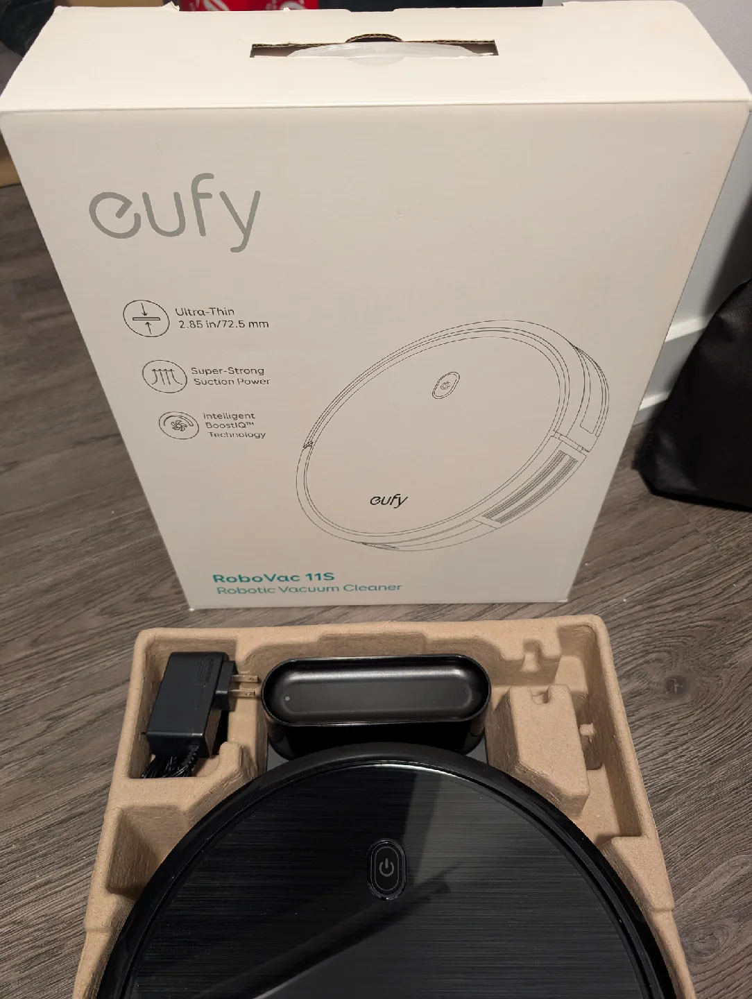 Eufy RoboVac 11S Robotic Vacuum Cleaner - Like New! thumbnail