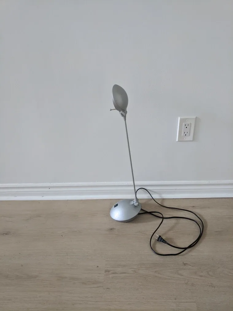 Silver Desk Lamp image indicator(3)