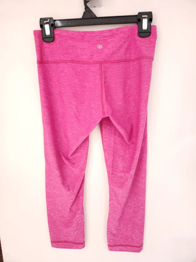 Lululemon Capri Leggings image indicator(10)