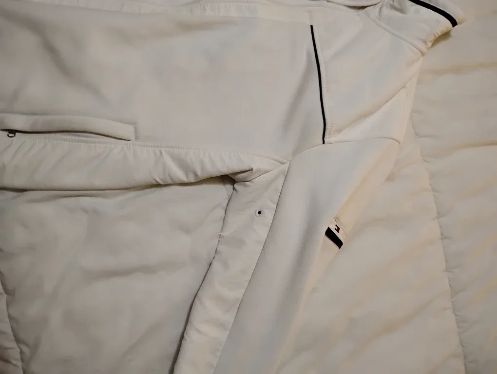 vintage Tommy Hilfiger bomber jacket size L image indicator(2)