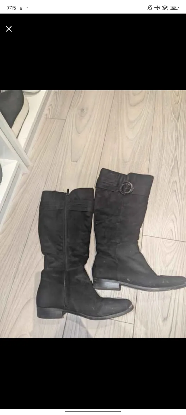 Black Knee-High Boots thumbnail