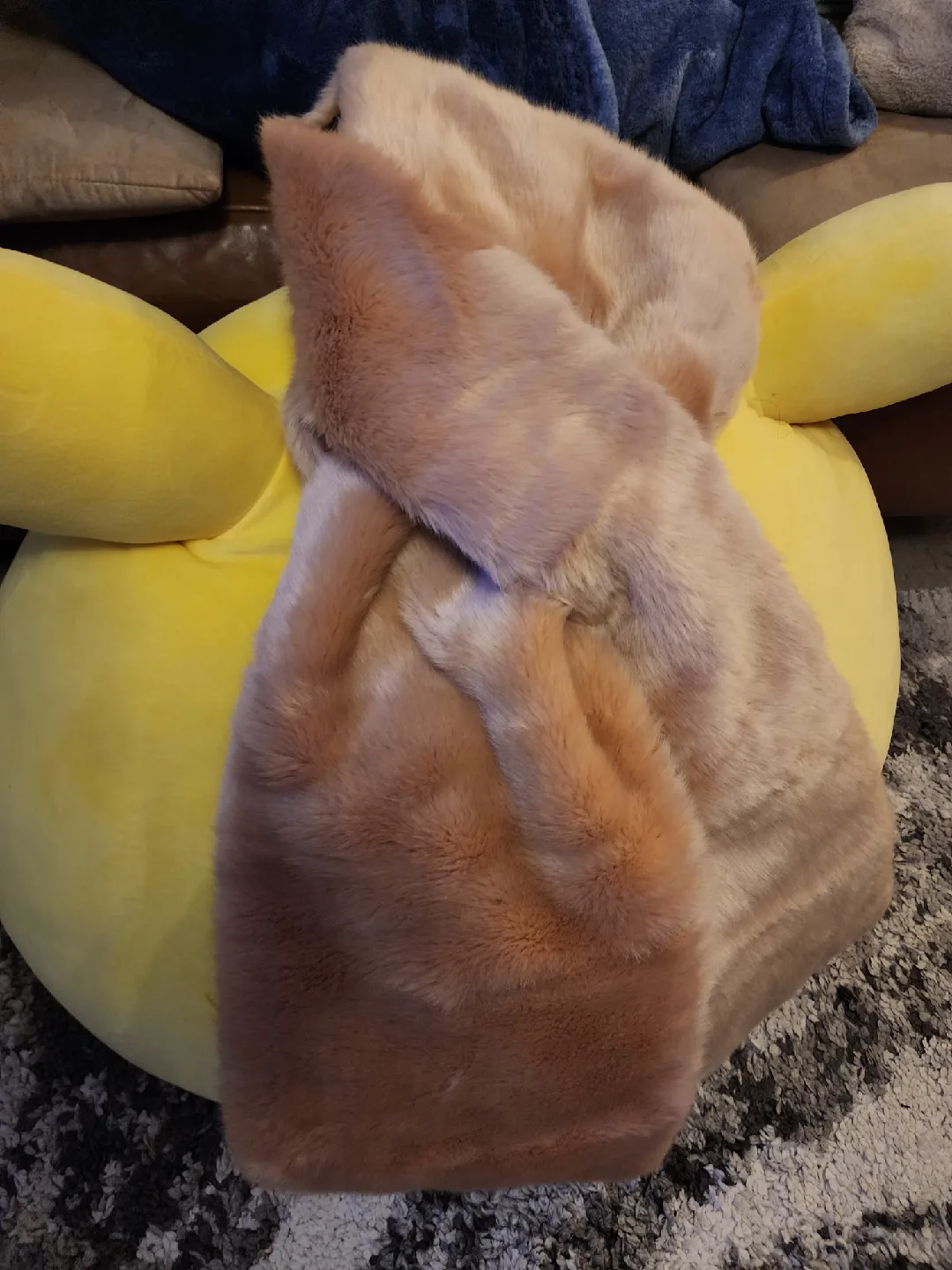 Zara Accessories Faux Fur Scarf image indicator(2)