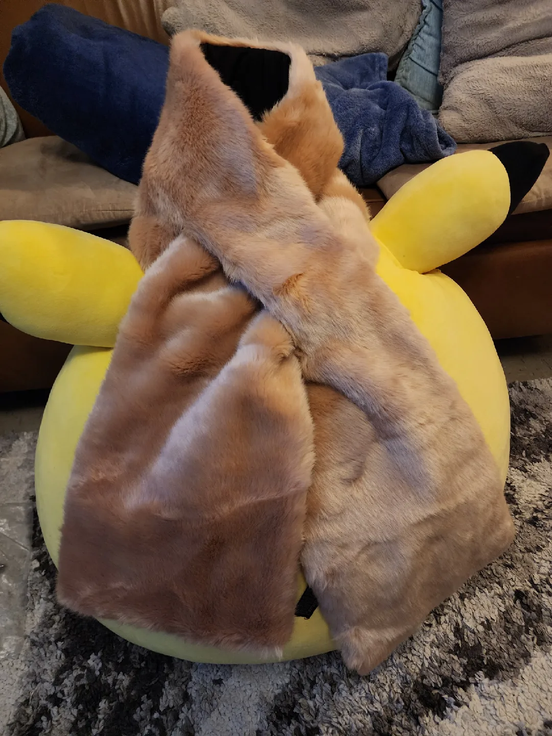 Zara Accessories Faux Fur Scarf image indicator(4)