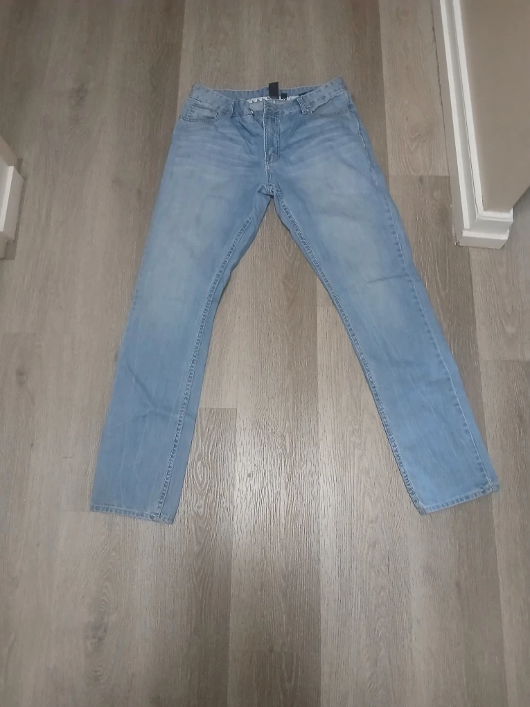 H&M Light Wash Denim Jeans