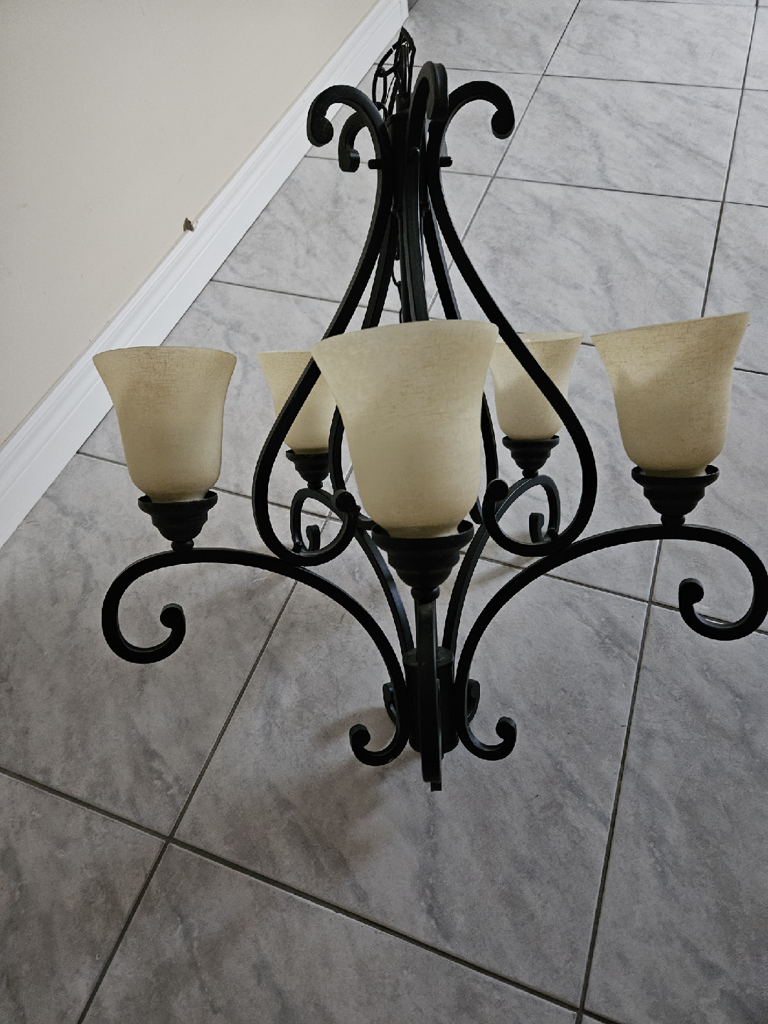 Black Metal Chandelier with 5 Lights - photo 2