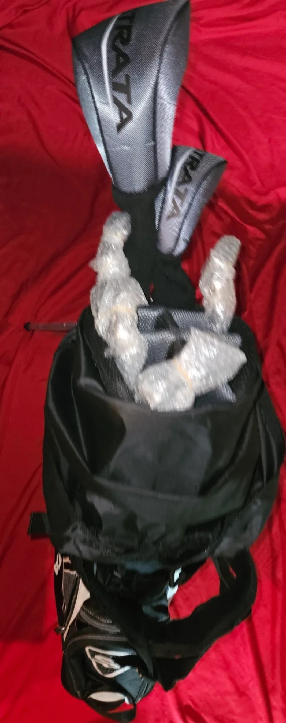 Strata Golf Bag - Black image indicator(3)