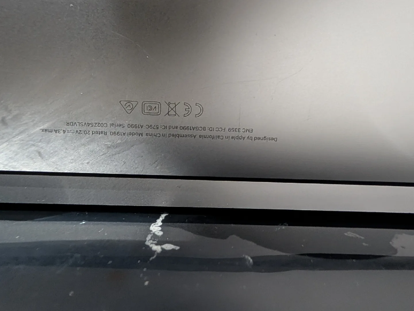 MacBook Pro 2019 15-inch Core i9 image indicator(5)