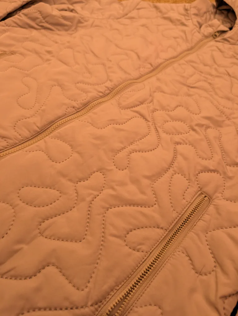 Banana Republic Water-Resistant Puffer Jacket - Size L image indicator(3)