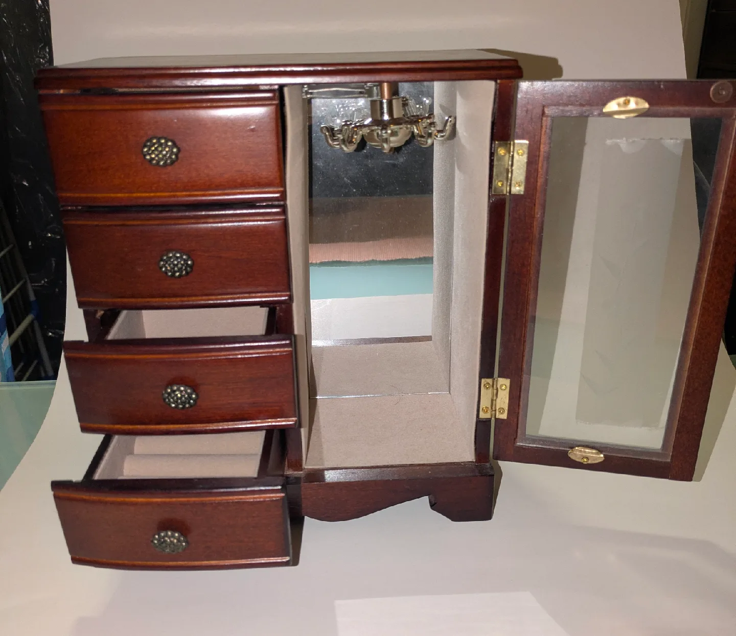 Wooden Jewellery Box image indicator(2)