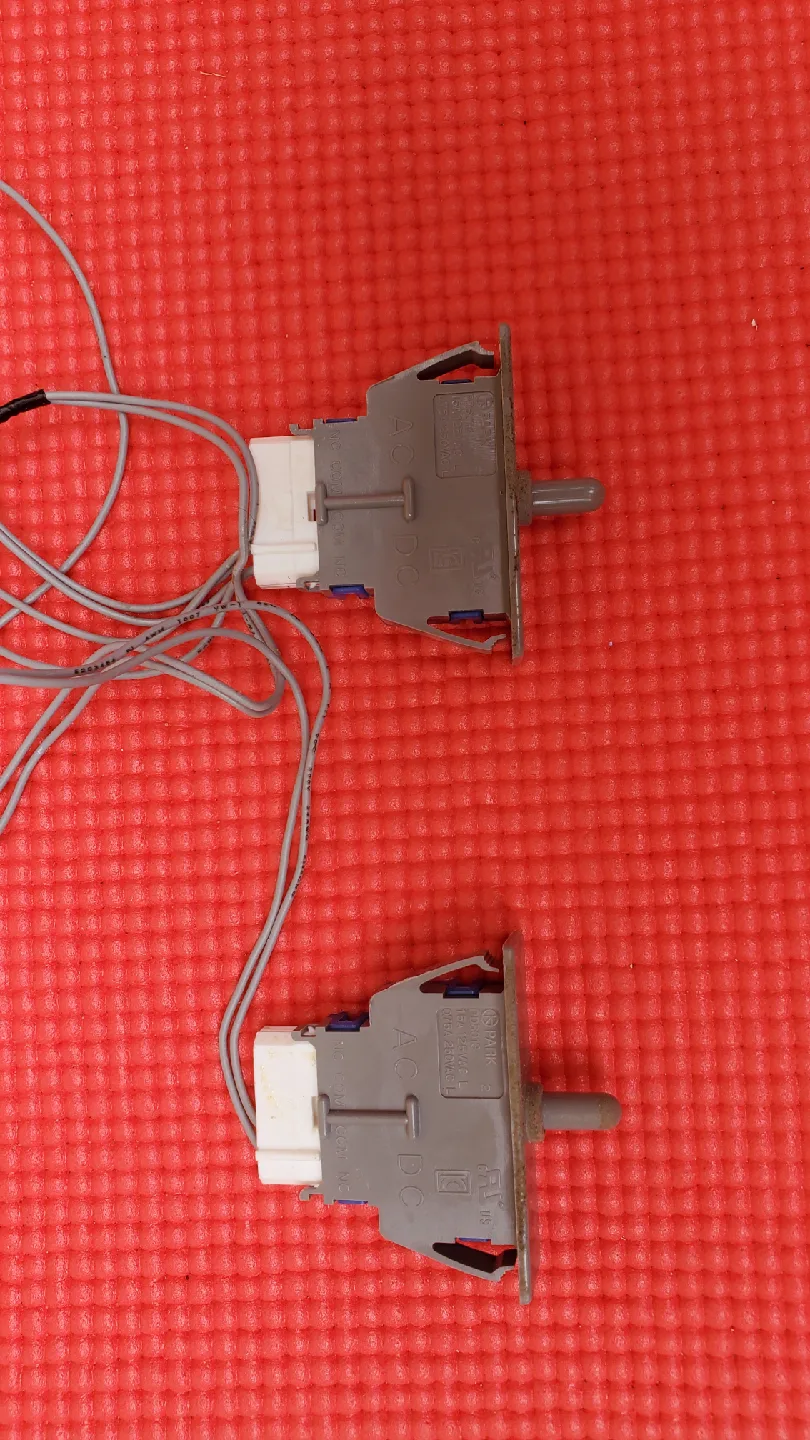 LG LFC24786ST door push light switch thumbnail