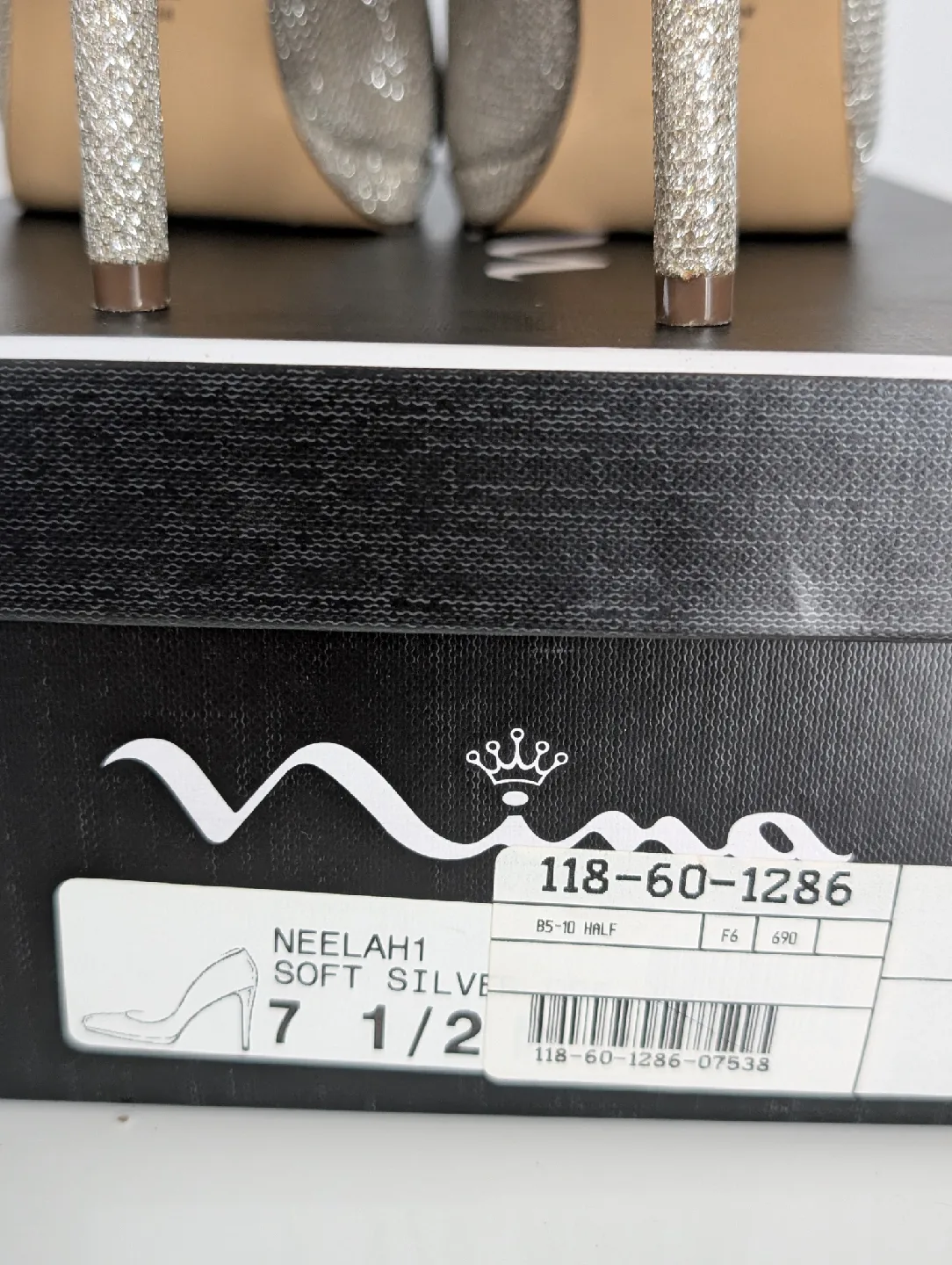 Nina New York Silver Heels - Size 7.5M image indicator(6)