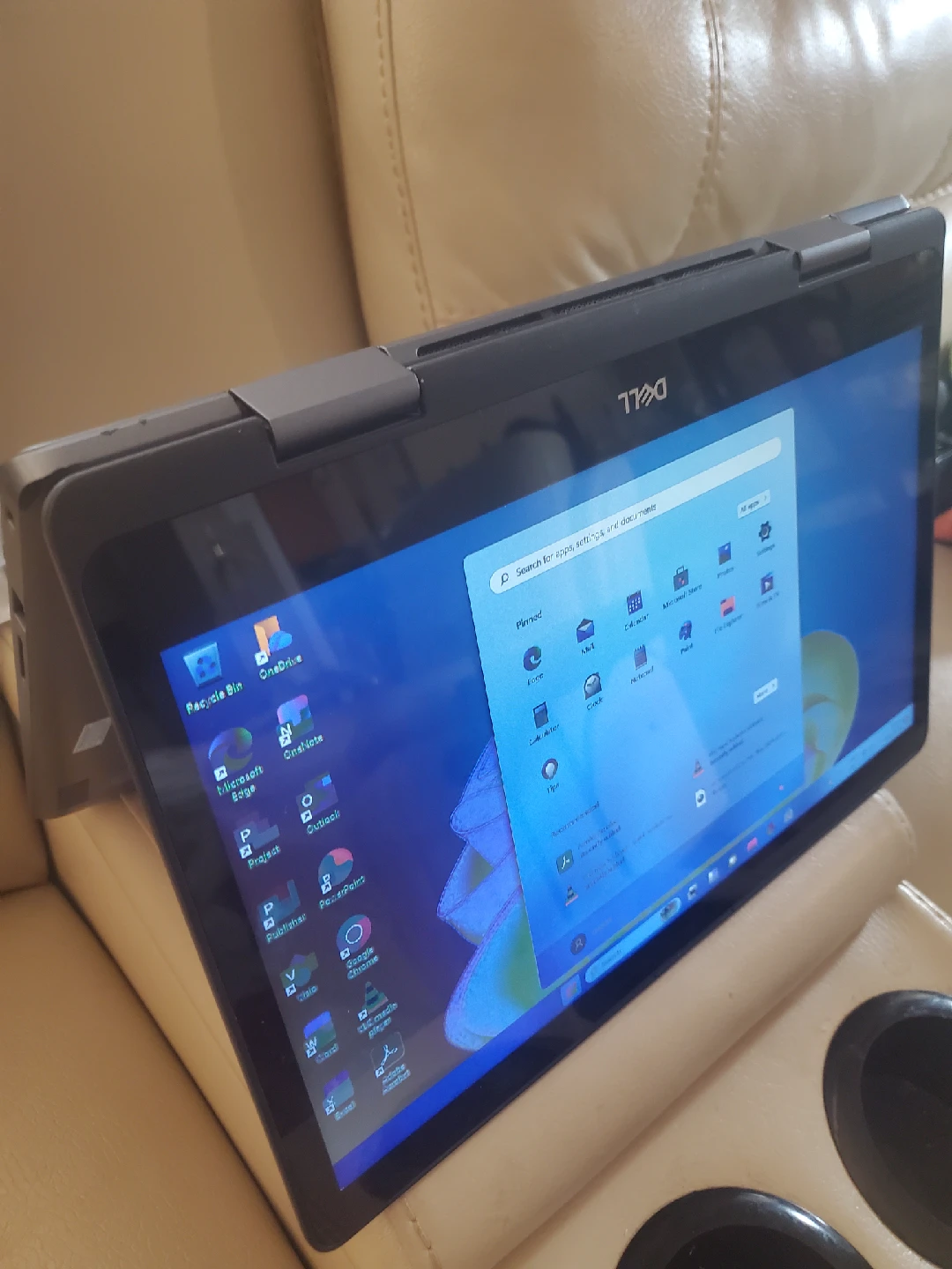 2-in-1 14inch touchscreen Dell Inspiron  5481 Laptop