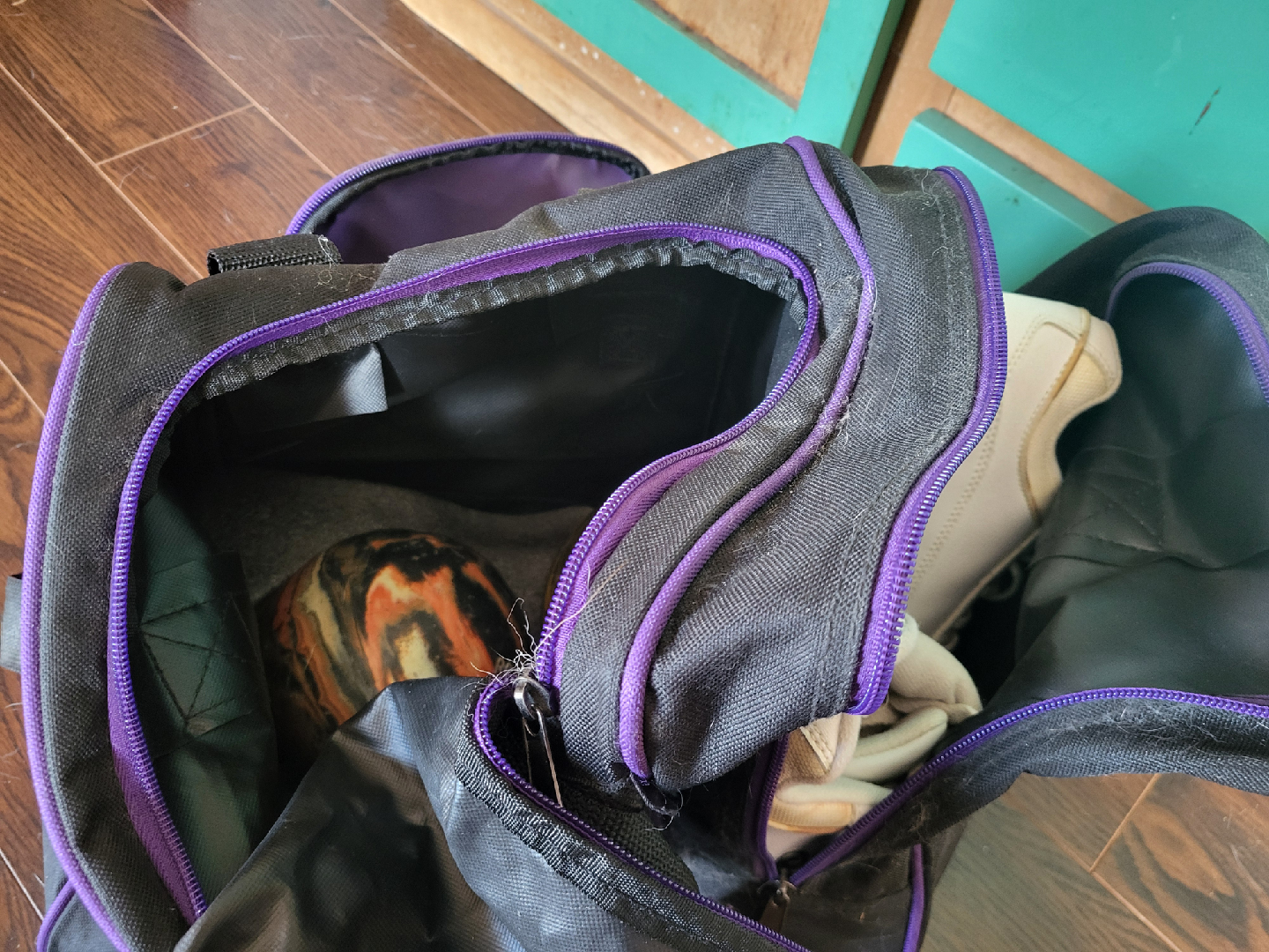 Bowling Balls & Bag plus shoes - photo 5