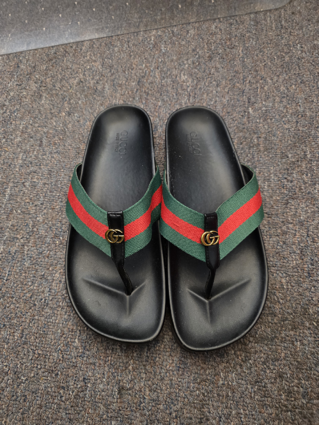 Gucci Black Thong Sandals with Green & Red Stripe