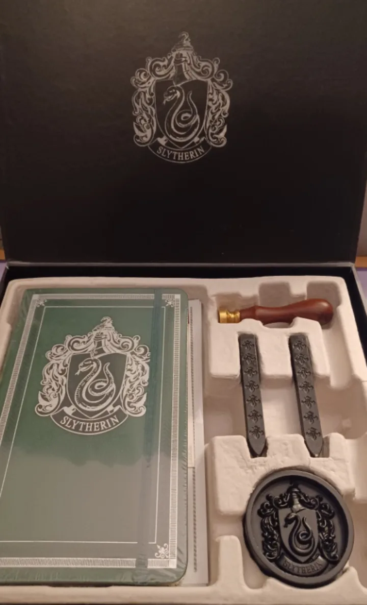 Harry Potter Slytherin Stationery Set image indicator(2)
