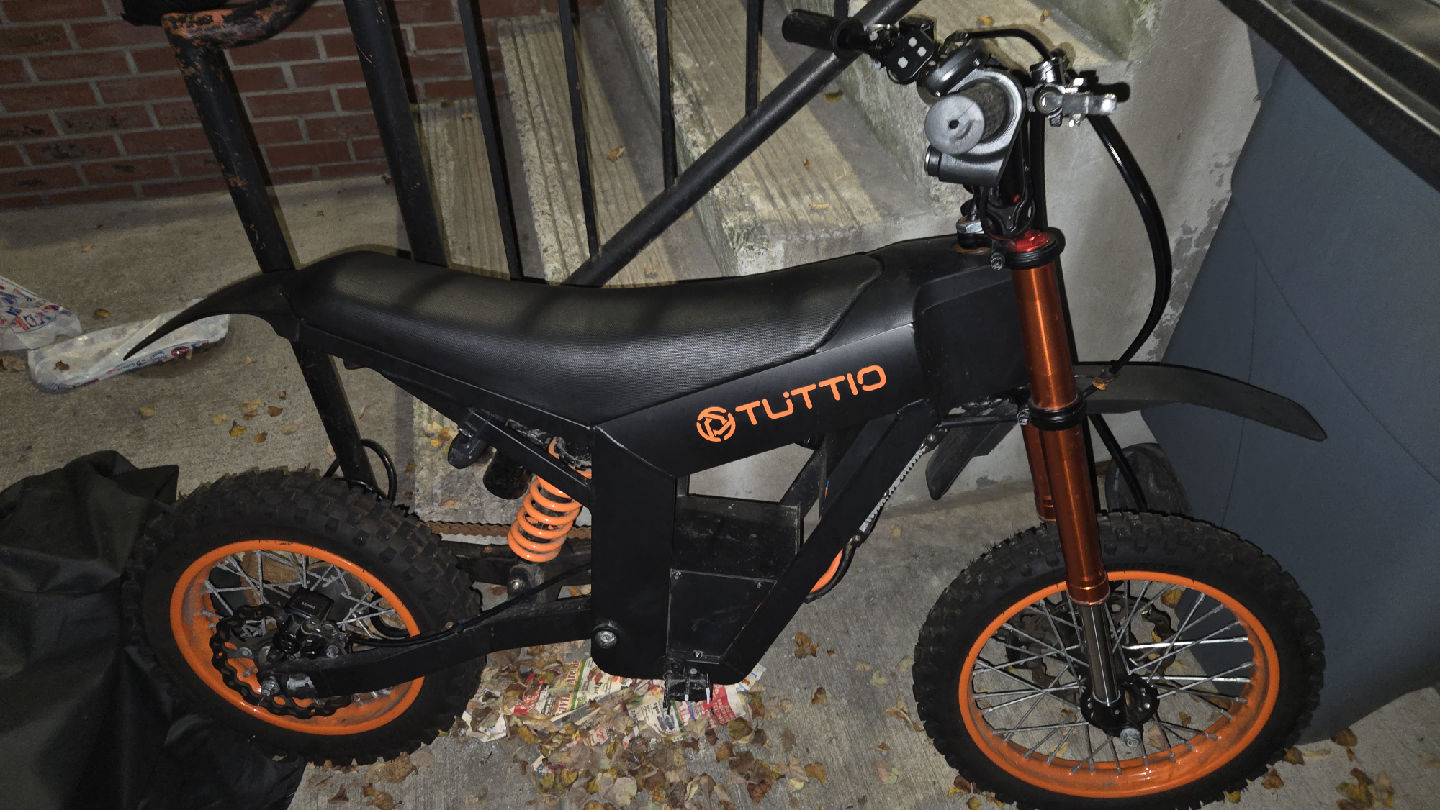 Tuttio Electric Dirt Bike - used