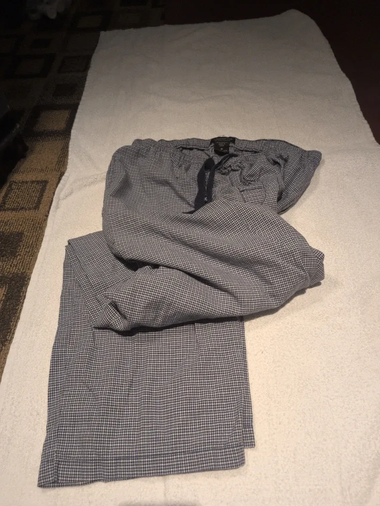 Claiborne Sleepwear Pants - Size M thumbnail