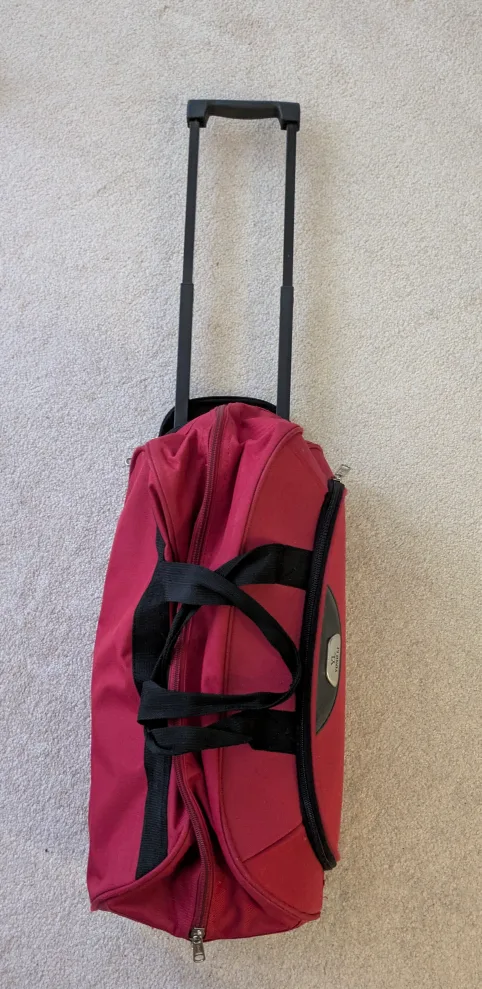 Rolling Duffel Bag - Red image indicator(2)
