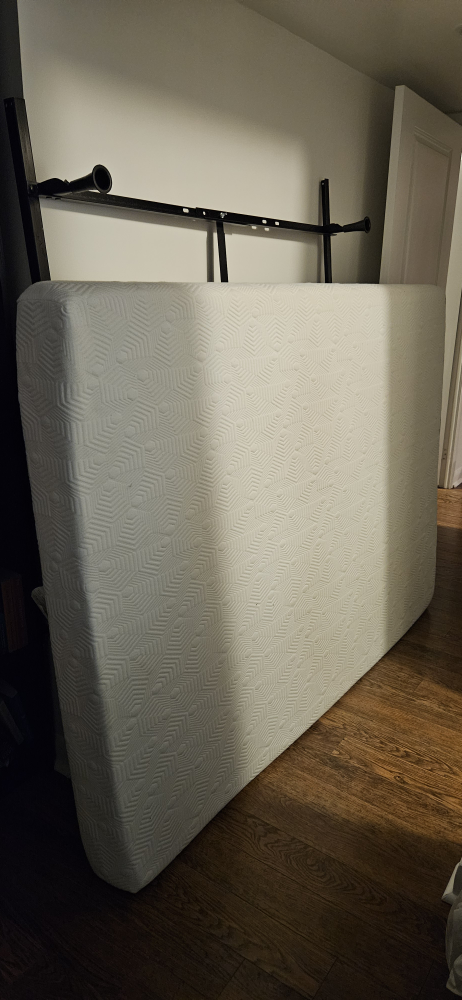 Queen size Mattress - White - photo 2