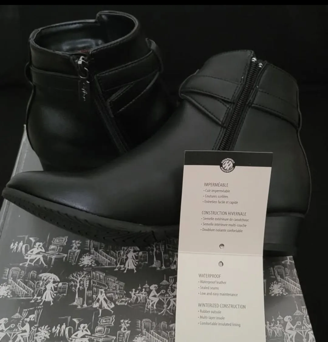 Naturalizer Women's Black Ankle Boots image indicator(10)