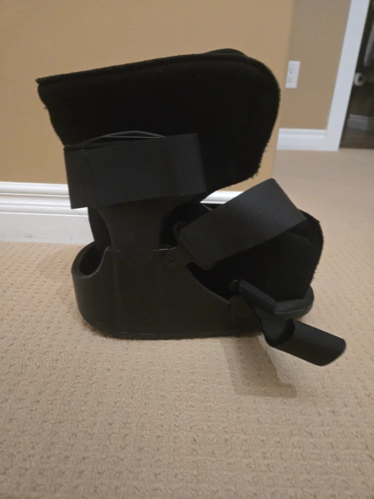 Black Medical Walking Boot image indicator(4)