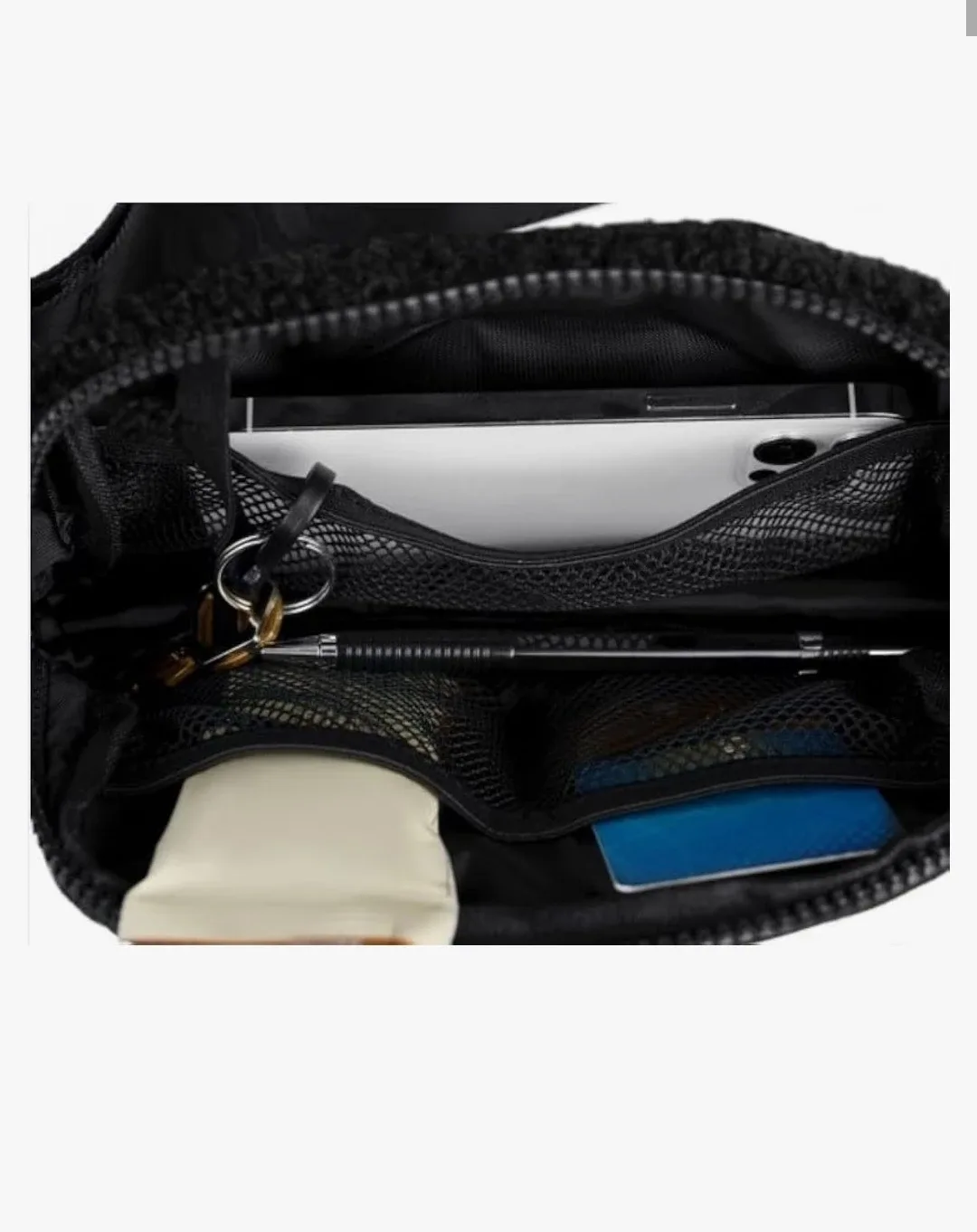 NEW Lolë Convertible Fleece Belt & Cross Body Unisex Bag image indicator(3)