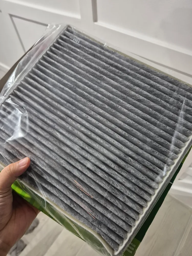 FRAM FB Cabin Air Filter CF11809 with Arm and Hammer Baking Soda image indicator(2)