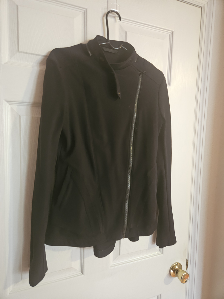 lululemon black moto-like jacket - size 10 - photo 2