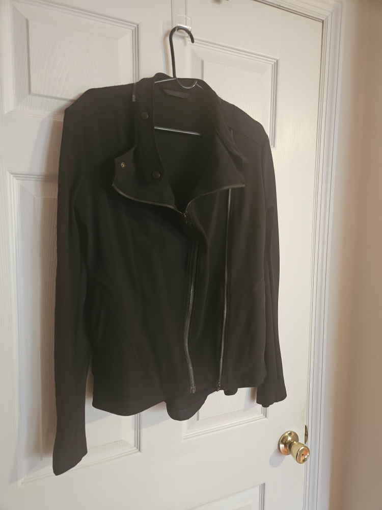 lululemon black moto-like jacket - size 10 - photo 3