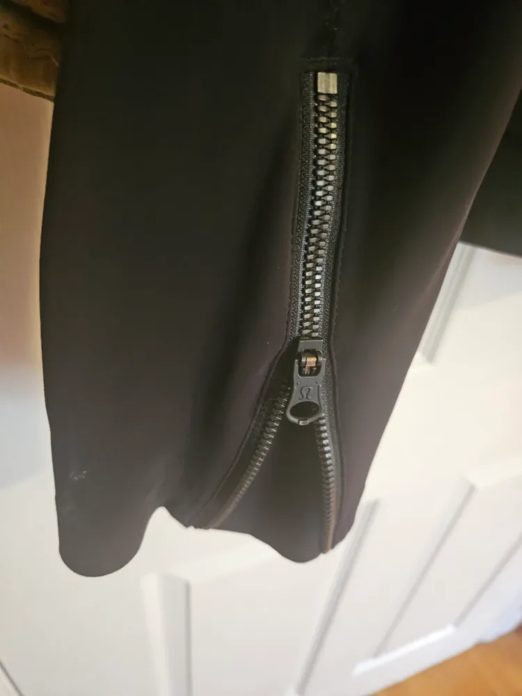 lululemon black moto-like jacket - size 10 image indicator(8)