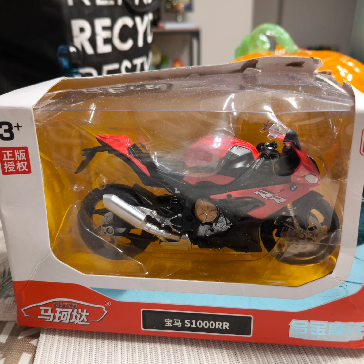1:12 BMW S1000RR Diecast thumbnail