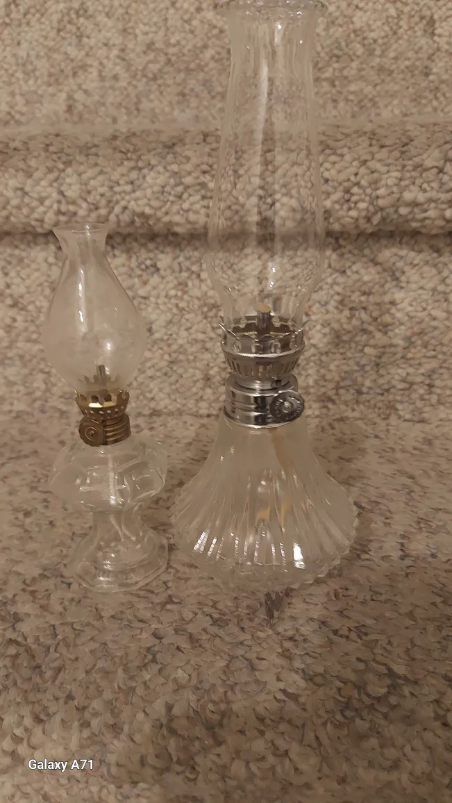 Two Vintage Clear Glass Oil Lamps thumbnail