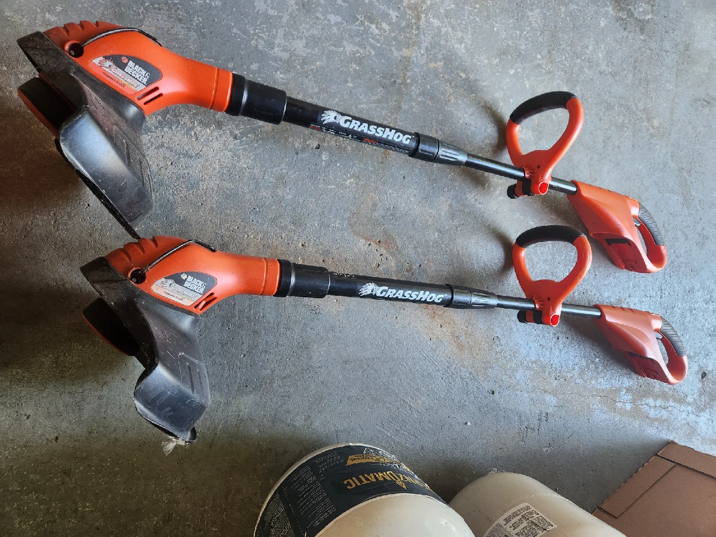Black & Decker GrassHog Cordless Trimmer/Edger thumbnail