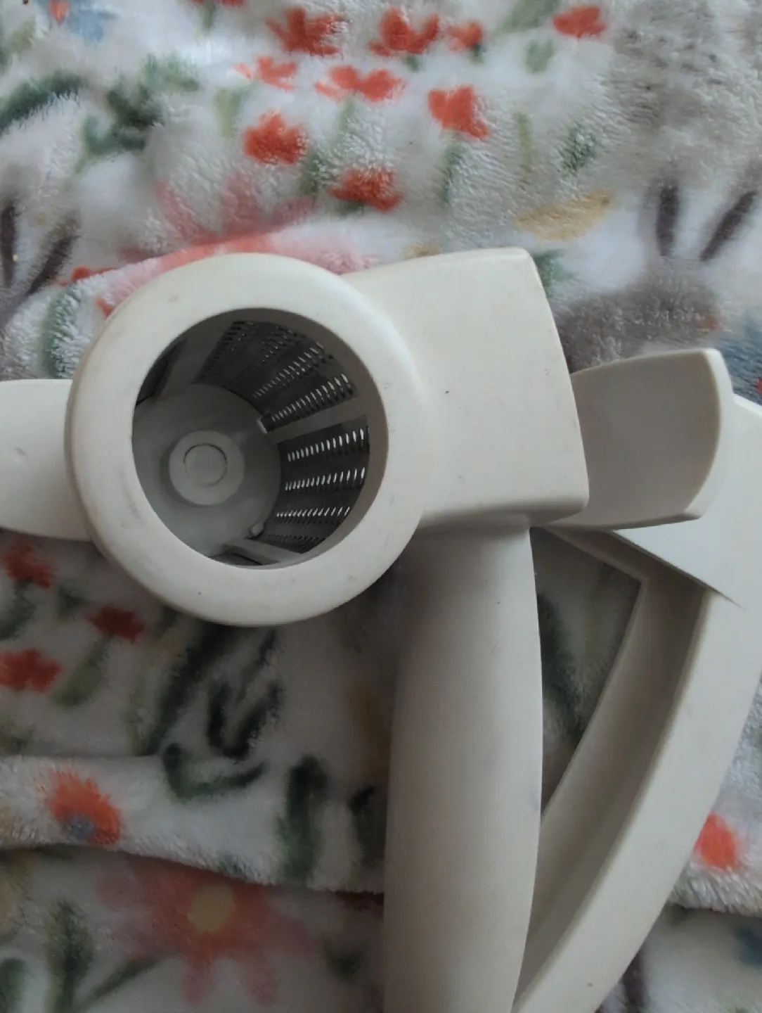 Trudeau olive garden Cheese Grater image indicator(3)